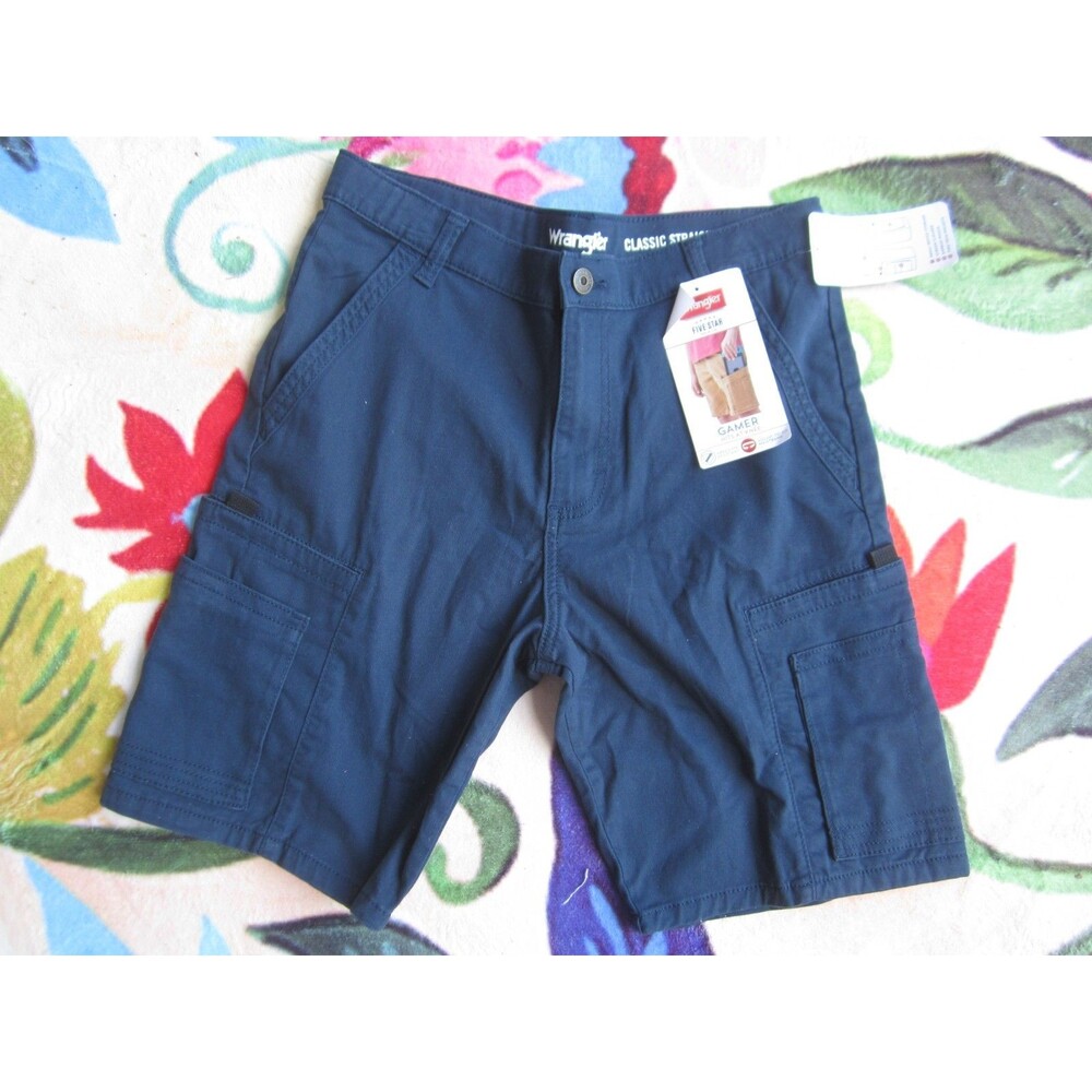 NWT Wrangler Boys Gamer Straight Fit  Cargo Shorts  Size 16R Navy blue